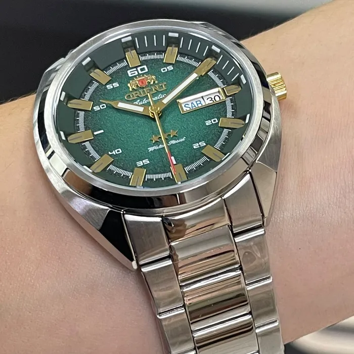 Orient 3 EStrelas Automático Classico NH3SS006 Verde