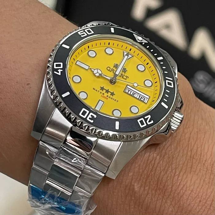Relógio Orient 3 Estrelas Automático NH3SS011 Amarelo 42mm | Taniguchi Relógios