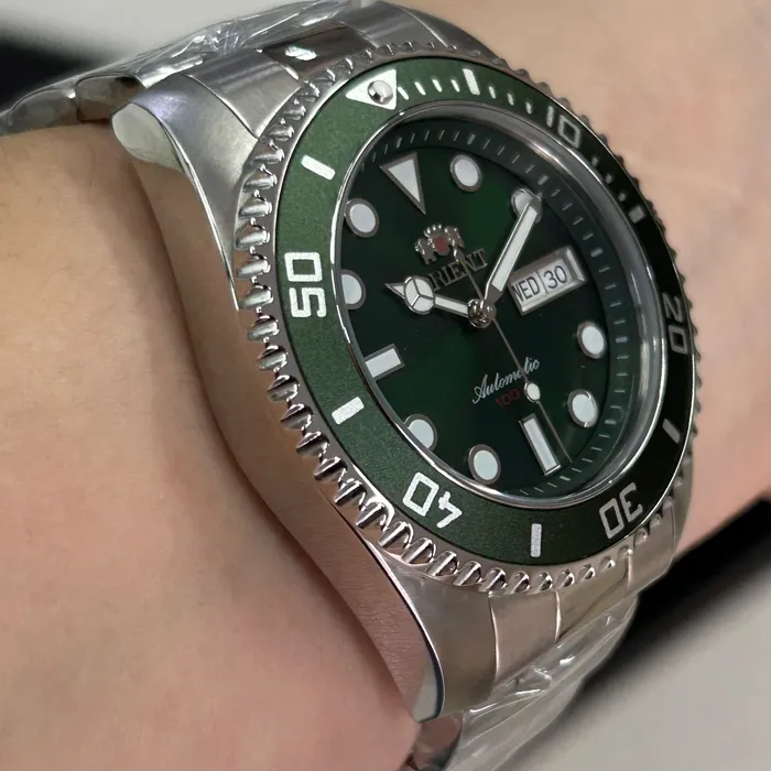 Orient 3 EStrelas Automático Sports (submariner) F49SS027NH Verde Guaraná