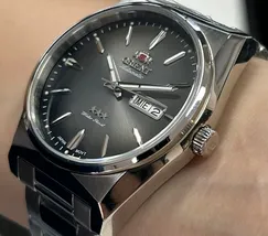 Orient 3 EStrelas Automático Classico F49SS013NH Preto - imagem 3