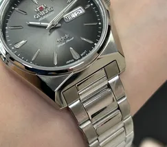 Orient 3 EStrelas Automático Classico F49SS013NH Preto - imagem 5