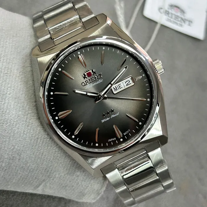 Orient 3 EStrelas Automático Classico F49SS013NH Preto