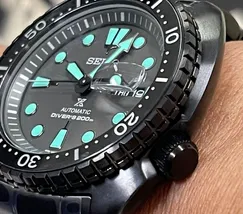 Seiko Prospex Automático King Turtle SRPK43B1 IPBlack Night Vision - imagem 3