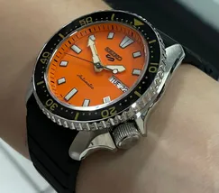 Seiko 5 Sports Automático SKX series SRPL89B1 Laranja - imagem 3