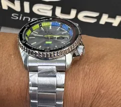 Seiko 5 Sports Automático HUF SRPL33 Limited Edition - imagem 5