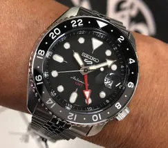 Seiko 5 Sports Automático SKX Series GMT SSK001 Bruce Wayne - imagem 1