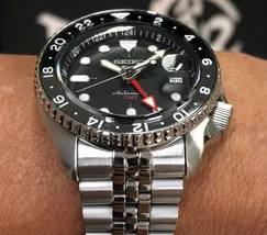 Seiko 5 Sports Automático SKX Series GMT SSK001 Bruce Wayne - imagem 5