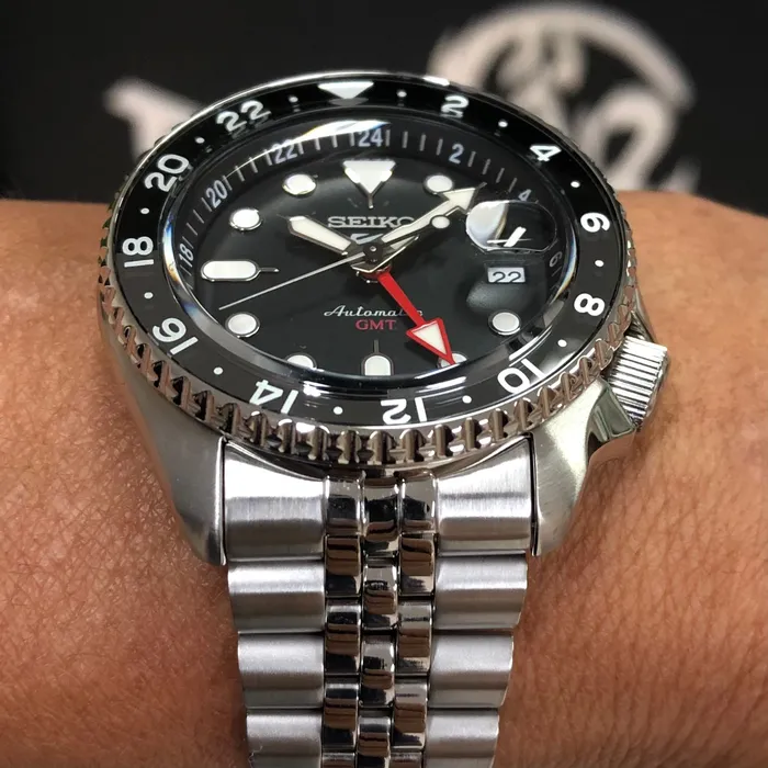Seiko 5 Sports Automático SKX Series GMT SSK001 Bruce Wayne