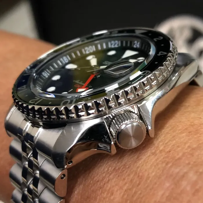 Seiko 5 Sports Automático SKX Series GMT SSK001 Bruce Wayne