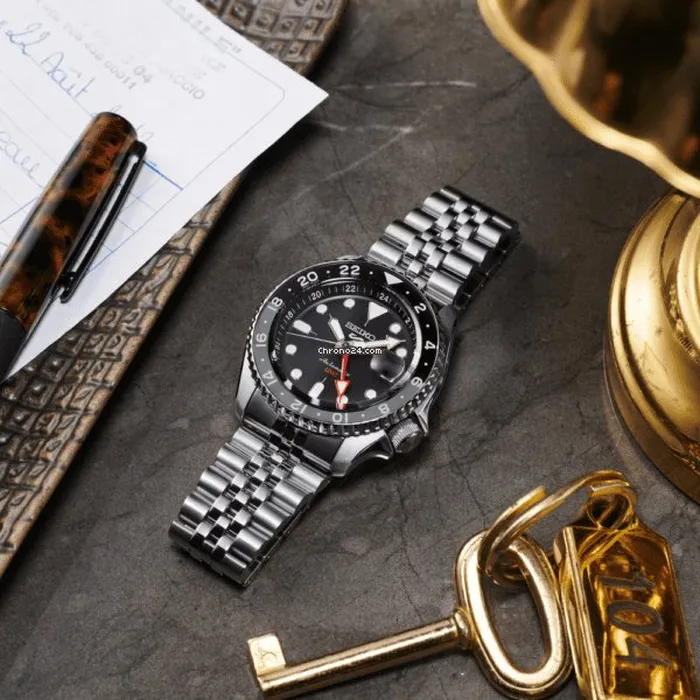 Seiko 5 Sports Automático SKX Series GMT SSK001 Bruce Wayne