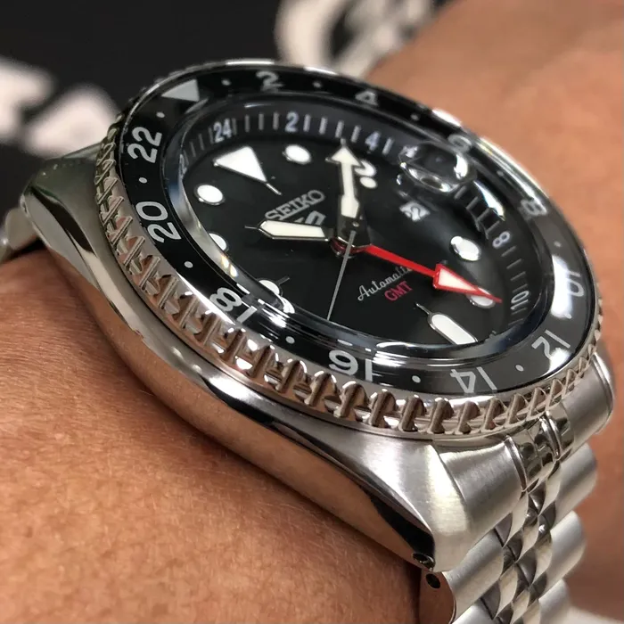 Seiko 5 Sports Automático SKX Series GMT SSK001 Bruce Wayne