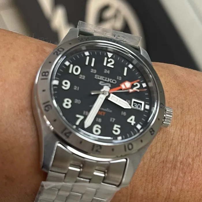 Seiko 5 Sports Automático Field Series GMT SSK023 preto