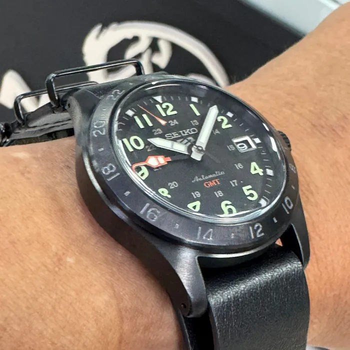 Seiko 5 Sports Automático Field Series GMT SSK025 IPbLack preto