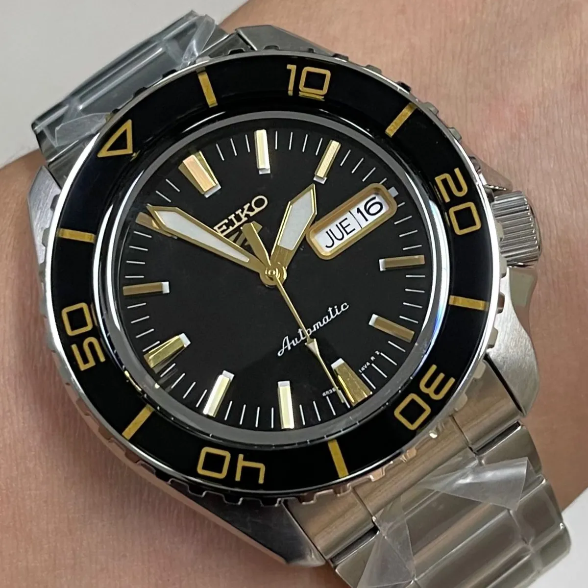 Seiko 5 Sports Automático SKX Series 55 Fathoms SRPK99 preto
