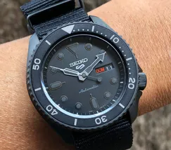SEIKO 5 Sports Automático SKX series Stealth SRPD79 preto - imagem 1