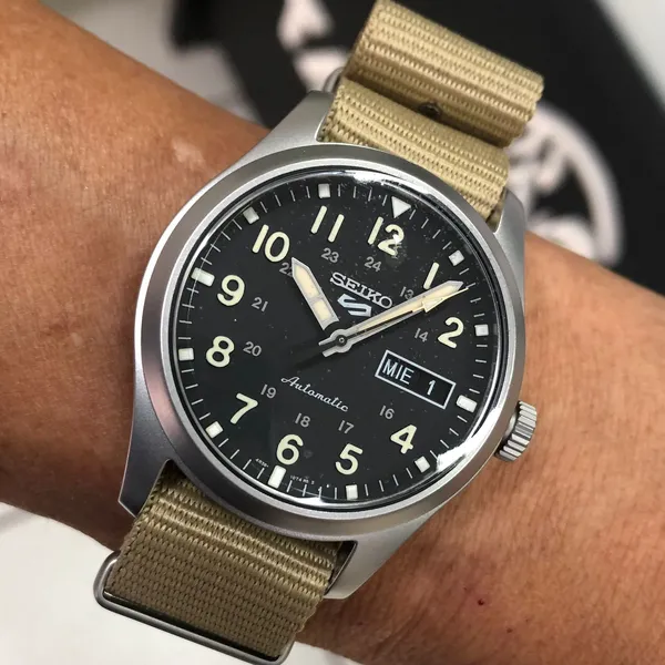 Seiko 5 Sports Automático Field Series SRPG35 preto NATO