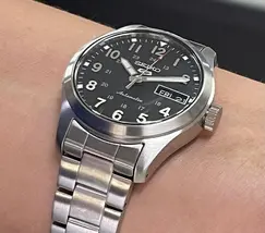 Seiko 5 Sports Automático Field Series Reduce SRPJ81 preto  - imagem 3