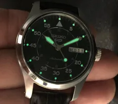Seiko 5 Sports Automático Field Series Reduce SRPJ89 verde Couro - imagem 6