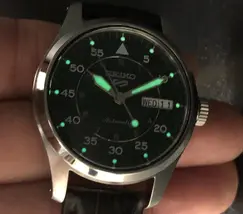 Seiko 5 Sports Automático Field Series Reduce SRPJ89 verde Couro - imagem 6