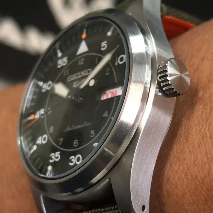 Seiko 5 Sports Automático Field Series SRPH29 verde