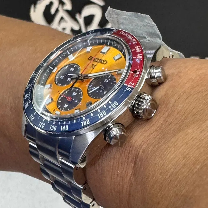 Seiko Prospex Solar Speedtimer cronógrafo Pogue SSC947 Laranja