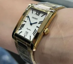 Orient Quartzo Eternal Classico "Tank" Dourado GGSS1021 branco - imagem 4