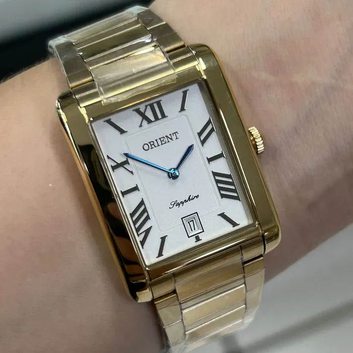 Orient Quartzo Eternal Classico "Tank" Dourado GGSS1021 branco