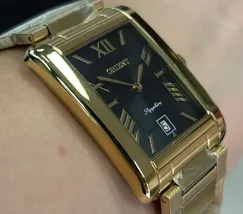 Orient Quartzo Eternal Classico "Tank" Dourado GGSS1021 Preto - imagem 3