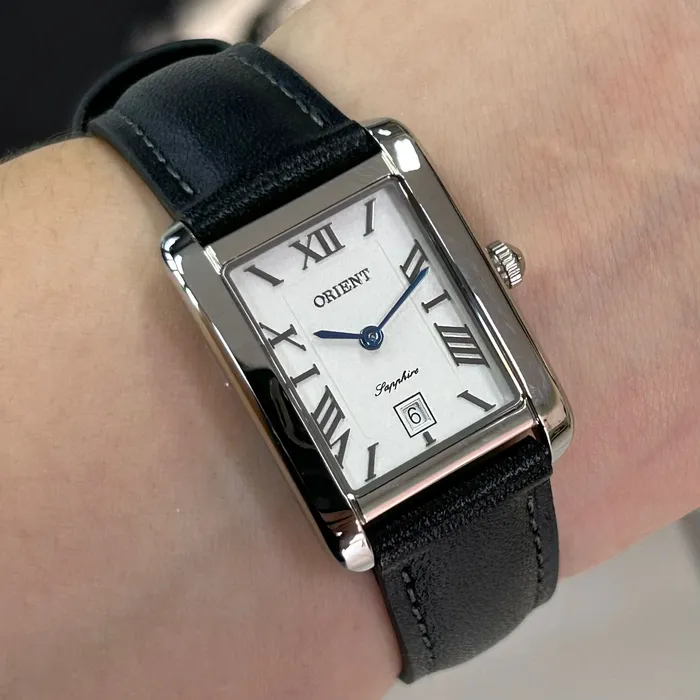 Relógio Orient Quartzo Eternal Feminino "Tank" LBSC1009 branco