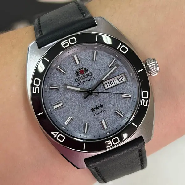 Orient 3 Estrelas Automático Elegance YN6SC019 Azul Celeste