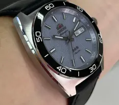 Orient 3 Estrelas Automático Elegance YN6SC019 Azul Celeste - imagem 3