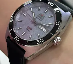 Orient 3 Estrelas Automático Elegance YN6SC019 Azul Celeste - imagem 4