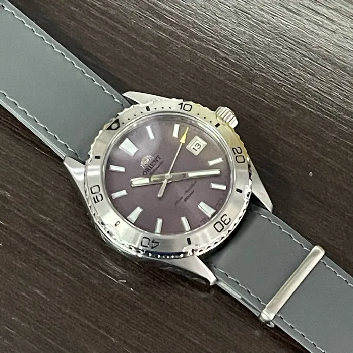 Orient Automático Mako 40 NATO RAAC0Q07V30B lilas