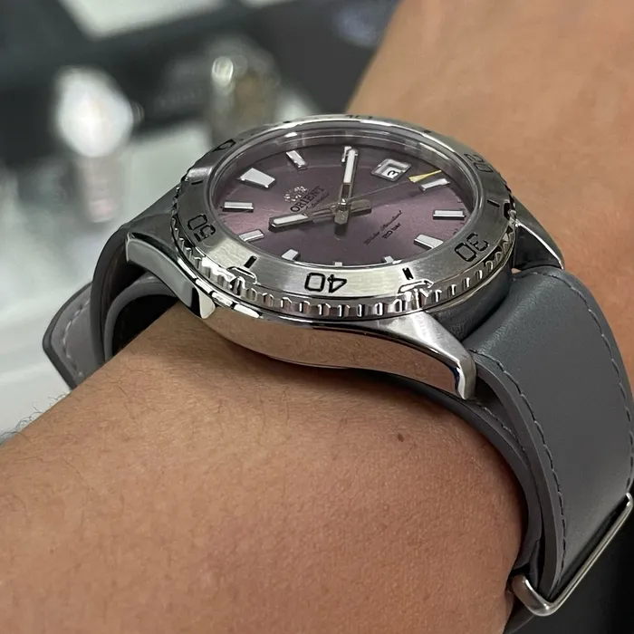 Orient Automático Mako 40 NATO RAAC0Q07V30B lilas
