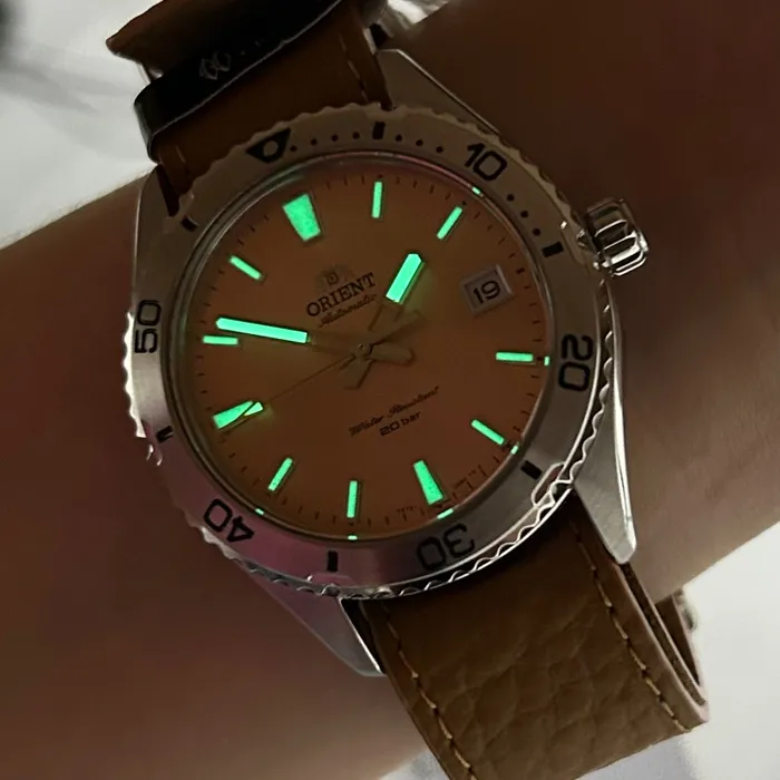 Orient Automático Mako 40 NATO RAAC0Q05P30B salmão