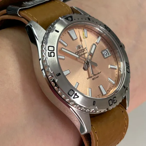Orient Automático Mako 40 Diver NATO RAAC0Q05P30B salmão
