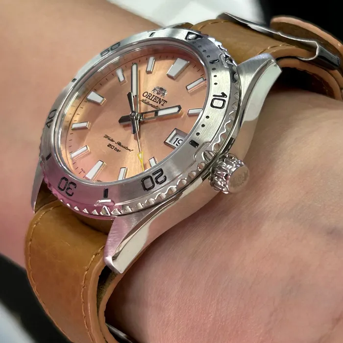 Orient Automático Mako 40 NATO RAAC0Q05P30B salmão