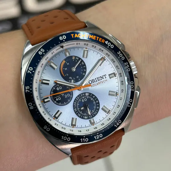 Orient Solartech Cronografo perpetual Calendar Edição Especial MBSCC070 A1MX Azul celeste