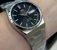Orient 3 Estrelas Automático Elegance YN6SS020 Preto (PRX) - imagem 5