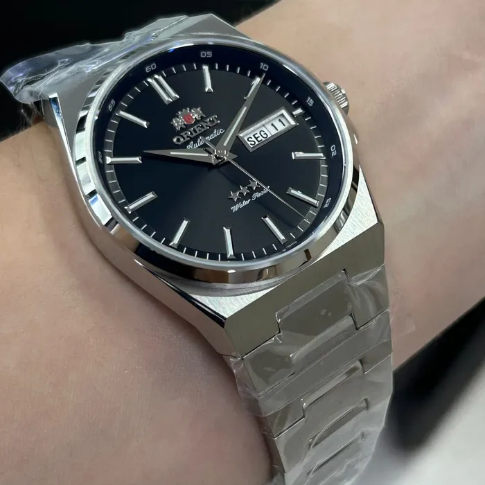 Orient 3 Estrelas Automático Elegance YN6SS020 Preto (PRX)