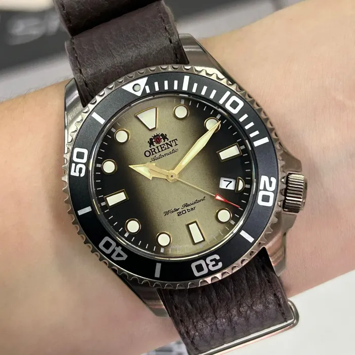 Orient Automático Diver Triton 70th Anniversary Limited Edition RAAC0K05G00B Jaguar focus