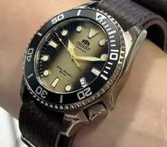 Orient Automático Diver Triton 70th Anniversary Limited Edition RAAC0K05G00B Jaguar focus - imagem 4