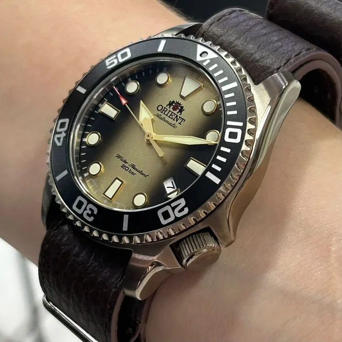 Orient Automático Diver Triton 70th Anniversary Limited Edition RAAC0K05G00B Jaguar focus