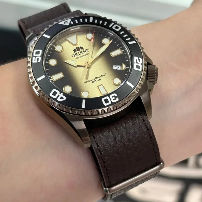 Orient Automático Diver Triton 70th Anniversary Limited Edition RAAC0K05G00B Jaguar focus