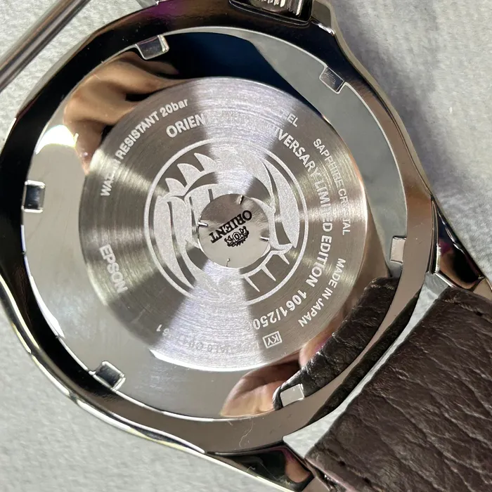 Orient Automático Diver Triton 70th Anniversary Limited Edition RAAC0K05G00B Jaguar focus