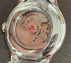 Orient Automático Bambino Sun & Moon Open Heart RAAS0101S30B - imagem 7