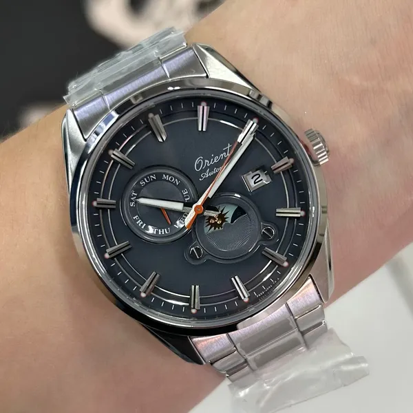 Orient Automático Edição Limitada 75 Anos Sun & Moon Stretto RAAK0311N30B Cinza