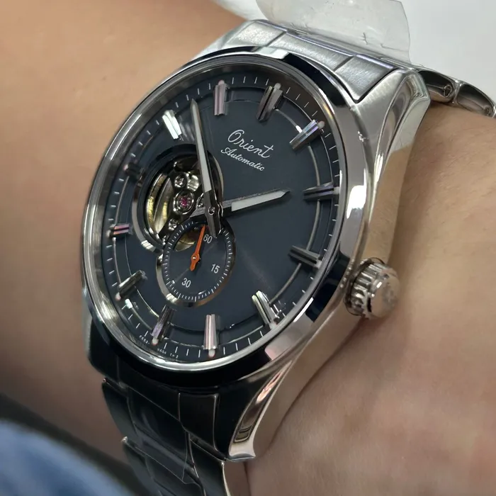 Orient Automático Edição Limitada 75 Anos Open Heart Stretto RAAR0012N30B Cinza