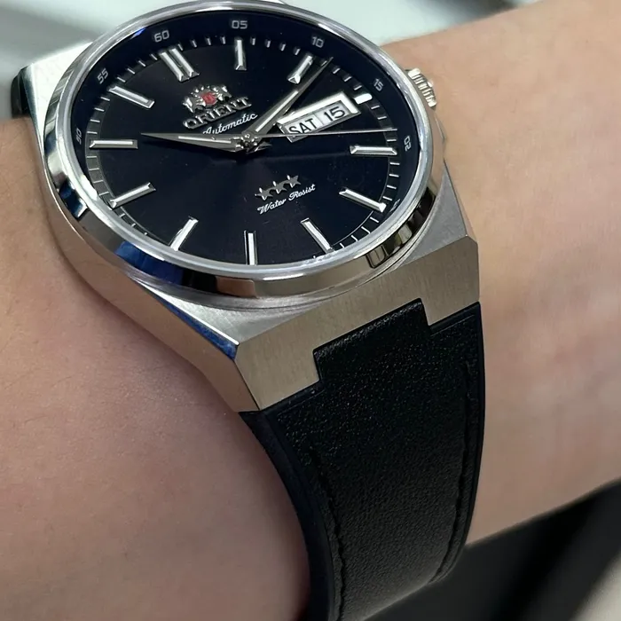 Orient 3 Estrelas Automático Elegance YN6SC020 Preto (PRX)
