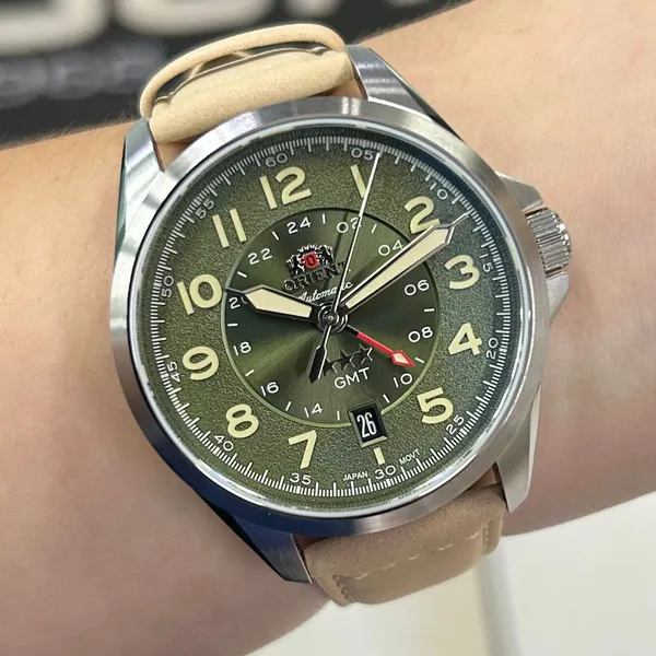 Orient 3 Estrelas GMT Automático Sports Land NH3SC017 verde
